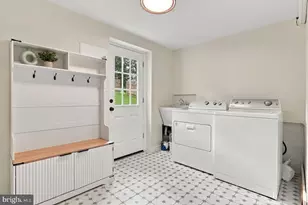 1412 Manorwood Dr, West Chester, PA 19382 - Photo 14