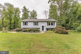 12 Landover Dr, Coatesville, PA 19320 - Photo 2