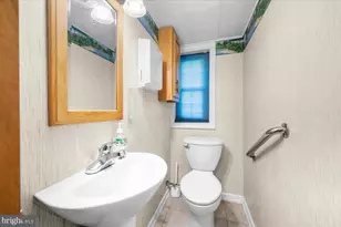 11 Anthony Wayne Dr, Wayne, PA 19087 - Photo 18