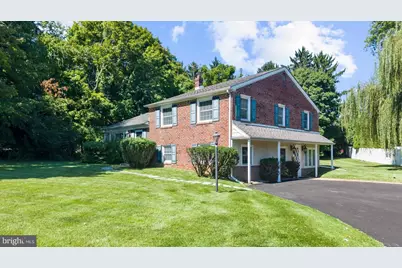 11 Anthony Wayne Drive, Wayne, PA 19087 - Photo 1