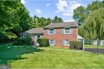 11 Anthony Wayne Drive, Wayne, PA 19087 - Photo 2