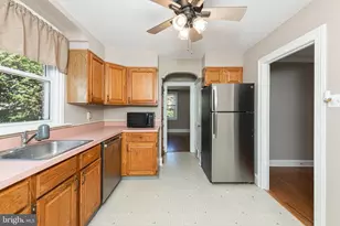 117 Manavon St, Phoenixville, PA 19460 - Photo 10