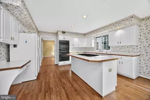 375 Country Ln, Phoenixville, PA 19460 - Photo 14