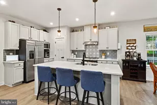 209 Sloan Dr, Coatesville, PA 19320 - Photo 10