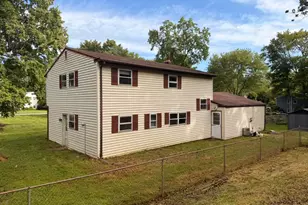 1283 Country Ln, West Chester, PA 19380 - Photo 4
