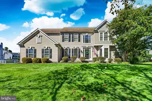 104 Trotters Dr, Phoenixville, PA 19460 - Photo 2