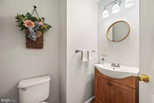 411 Winding Stream Rd, Spring City, PA 19475 - Photo 8