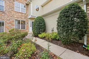 227 Silverbell Ct, West Chester, PA 19380 - Photo 2