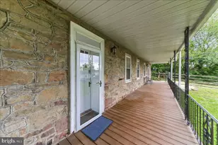 238 Brown St, Spring City, PA 19475 - Photo 4