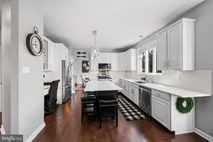 1370 Stonegate Dr, Downingtown, PA 19335 - Photo 14