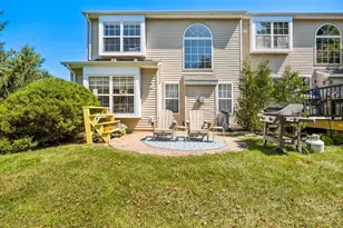 2309 Periwinkle Ct, Phoenixville, PA 19460 - Photo 4