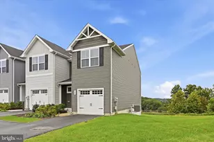 127 Lukens Mill Dr, Coatesville, PA 19320 - Photo 2