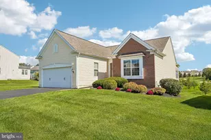 613 Prizer Ct, Downingtown, PA 19335 - Photo 2