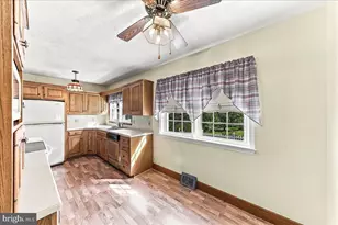1106 W Kings Hwy, Coatesville, PA 19320 - Photo 8