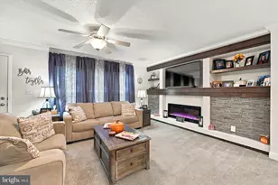 136 Charlotte Ln, Coatesville, PA 19320 - Photo 4