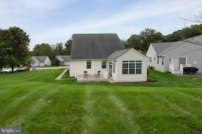 743 W Glenview Drive, West Grove, PA 19390 - Photo 4
