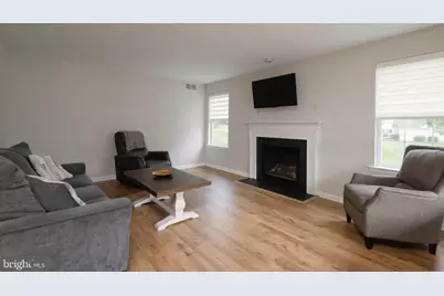 743 W Glenview Drive, West Grove, PA 19390 - Photo 6
