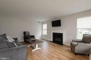 743 W Glenview Dr, West Grove, PA 19390 - Photo 6