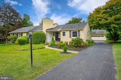 415 School Lane, Wayne, PA 19087 - Photo 2