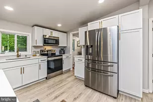 11 Comanche Ln, Honey Brook, PA 19344 - Photo 6