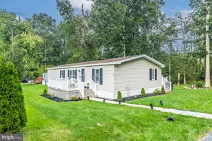 11 Comanche Ln, Honey Brook, PA 19344 - Photo 1