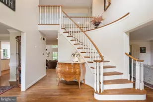 850 Springbank Ln, Wayne, PA 19087 - Photo 2