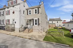 213 Airy St, Phoenixville, PA 19460 - Photo 2