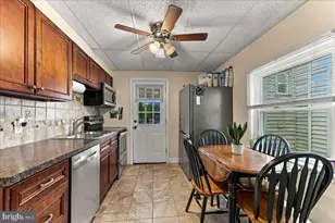 216 Grant St, Parkesburg, PA 19365 - Photo 8