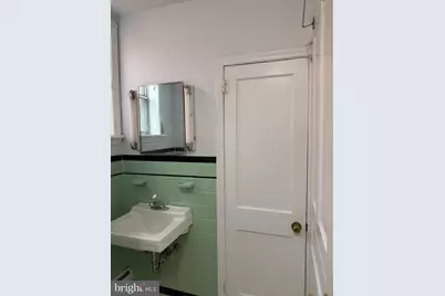 424 S Matlack Street #APT 2, West Chester, PA 19382 - Photo 16