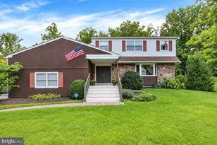 140 Beech St, Downingtown, PA 19335 - Photo 1