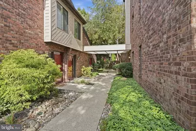 404 Mountainview Drive #404, Tredyffrin, PA 19087 - Photo 2