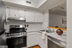 297 Summit House, West Chester, PA 19382 - Photo 20