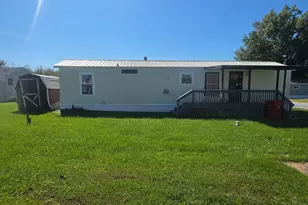 864 Aspen Ave, Spring City, PA 19475 - Photo 1