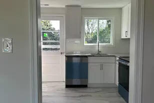 960 N Walnut St, Coatesville, PA 19320 - Photo 2
