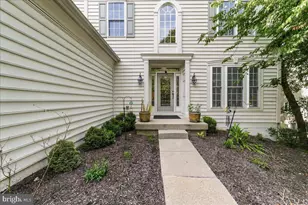 8 Ridings Way, West Chester, PA 19382 - Photo 2
