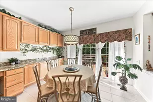8 Ridings Way, West Chester, PA 19382 - Photo 16