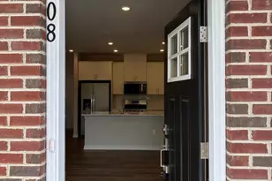 608 Brass Ln, Phoenixville, PA 19460 - Photo 2