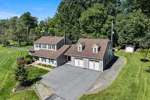 17 McIlvain Dr, Downingtown, PA 19335 - Photo 2