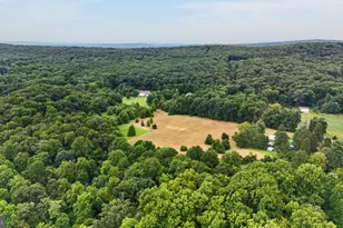 230 Laurel Rd, Elverson, PA 19520 - Photo 4