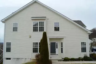 37 Lincoln Dr, Downingtown, PA 19335 - Photo 2