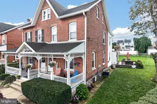 124 Webster Ave, Downingtown, PA 19335 - Photo 2