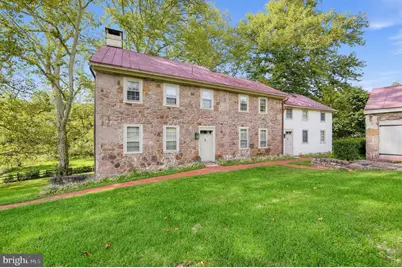 827 Cobb Hill Lane, Pottstown, PA 19465 - Photo 4