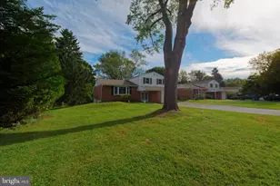 7 Doe Ln, Malvern, PA 19355 - Photo 2