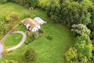 1580 Melville Dr, Pottstown, PA 19465 - Photo 2