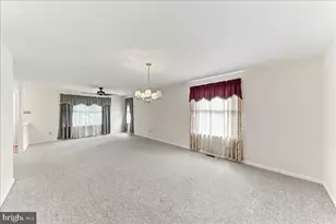 710 W Glenview Dr, West Grove, PA 19390 - Photo 10