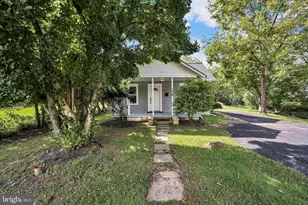 174 Seltzer Ave, Coatesville, PA 19320 - Photo 2