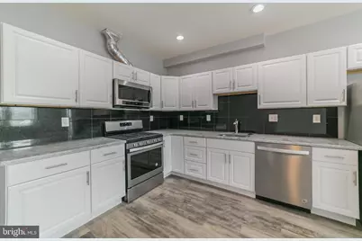 217 W Lancaster Avenue #2, Downingtown, PA 19335 - Photo 4