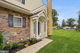 99 Waynebrook Dr, Honey Brook, PA 19344 - Photo 2