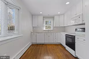 1224 Lancaster Ave, Berwyn, PA 19312 - Photo 10