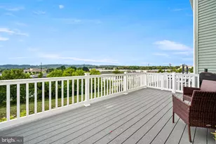 240 Chase Dr, Downingtown, PA 19335 - Photo 4